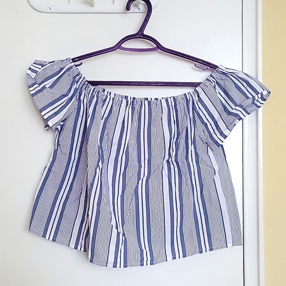 BLUENOTES / NO COMMENT Off-shoulder top